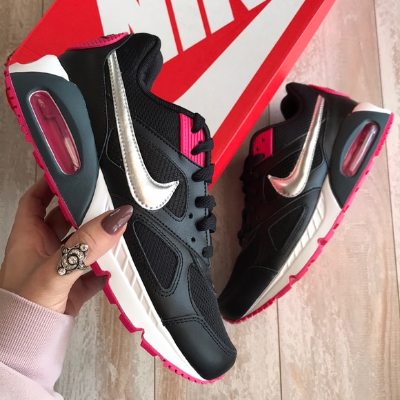 NWT Nike Air Max IVO - Picture 2 of 7